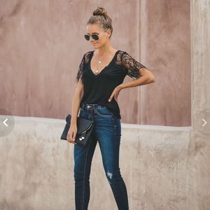 Vici sweet side lace top- black